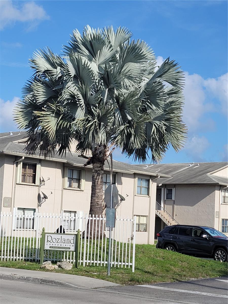 15354 Sw 72nd St 31-22, Miami, Broward County, Florida - 2 Bedrooms  
2 Bathrooms - 