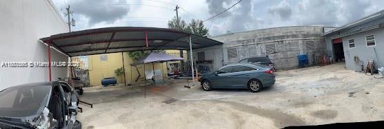 DR BURKHARTS WINTER GDN R - Land