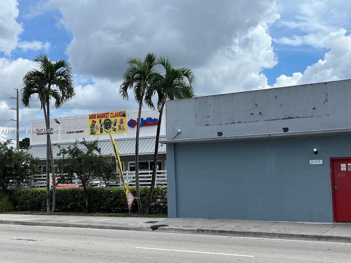 DR BURKHARTS WINTER GDN R - Land