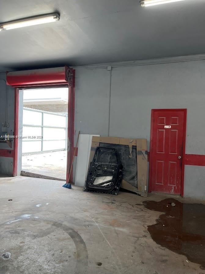 DR BURKHARTS WINTER GDN R - Land