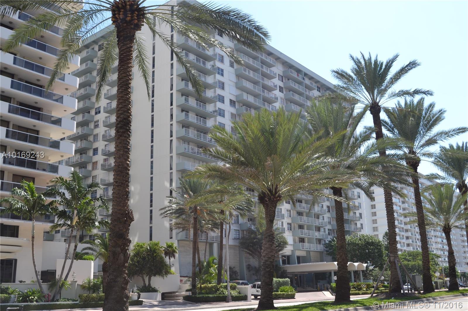 Arlen Beach Condo - Residential Lease