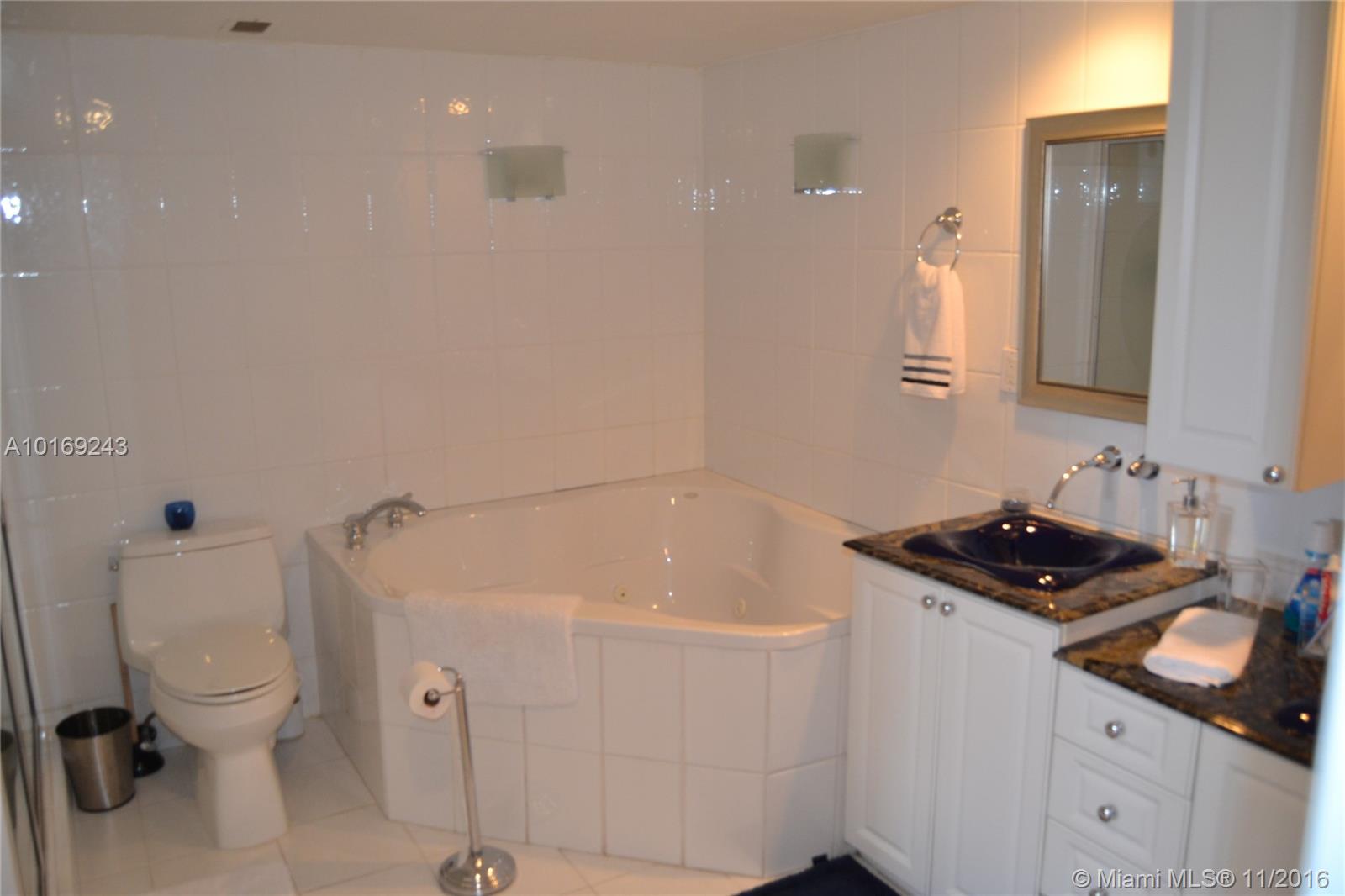 Arlen Beach Condo - Residential Lease