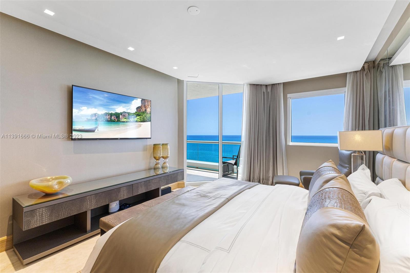 ACQUALINA OCEAN RESIDENCE - Residential