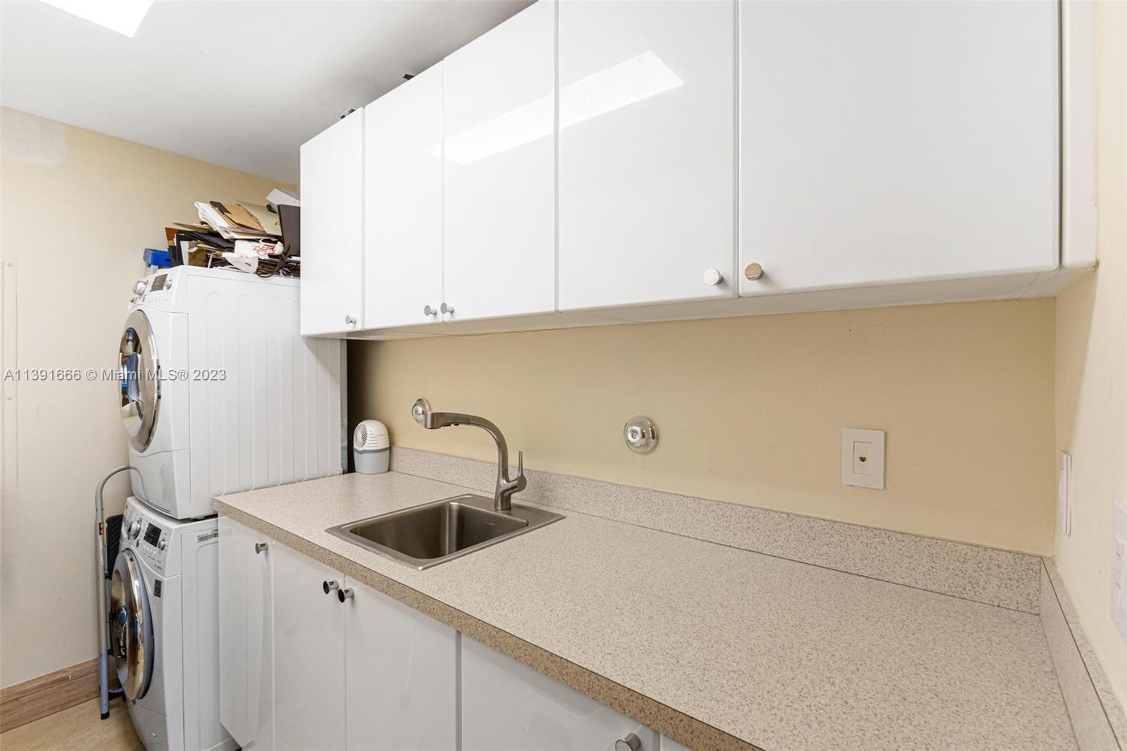 ACQUALINA OCEAN RESIDENCE - Residential