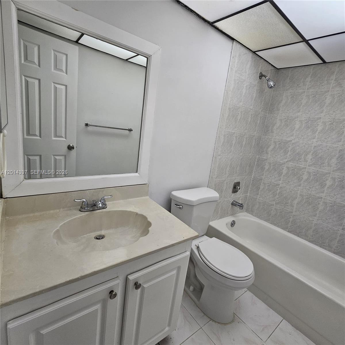 CYPRESS CHASE 5 CONDO - Residential Lease