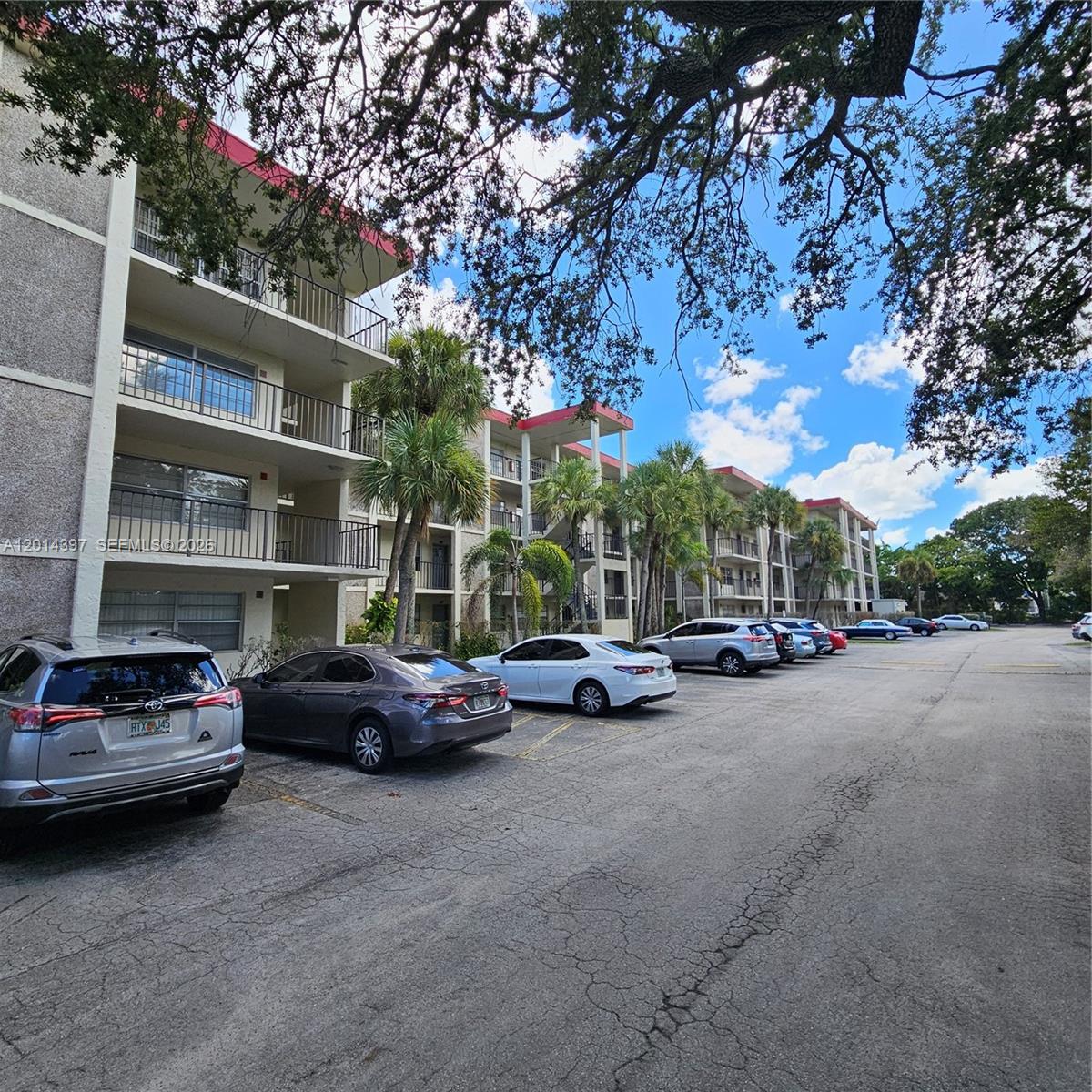 CYPRESS CHASE 5 CONDO - Residential Lease