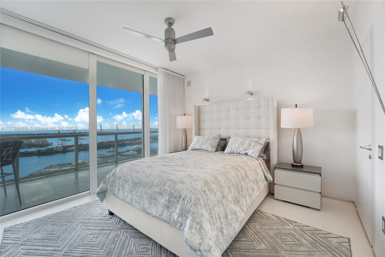 ICON CONDO - Residential