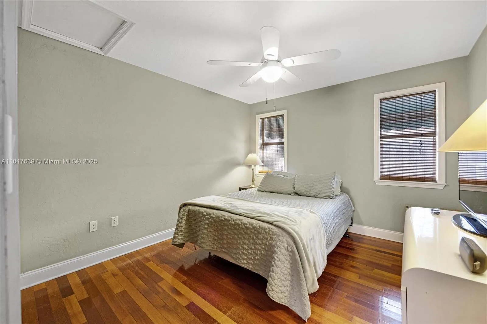 Miami, Florida 33165, United States, 4 Bedrooms Bedrooms, ,3 BathroomsBathrooms,Residential,Active,148197