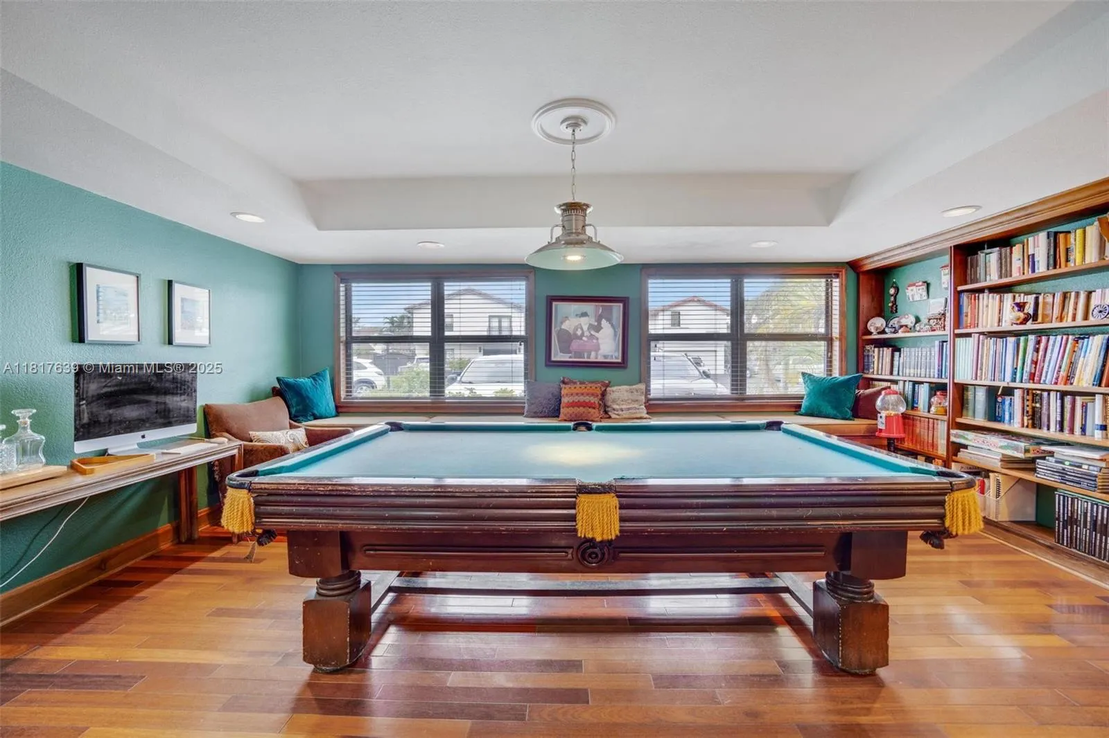 Miami, Florida 33165, United States, 4 Bedrooms Bedrooms, ,3 BathroomsBathrooms,Residential,Active,148197