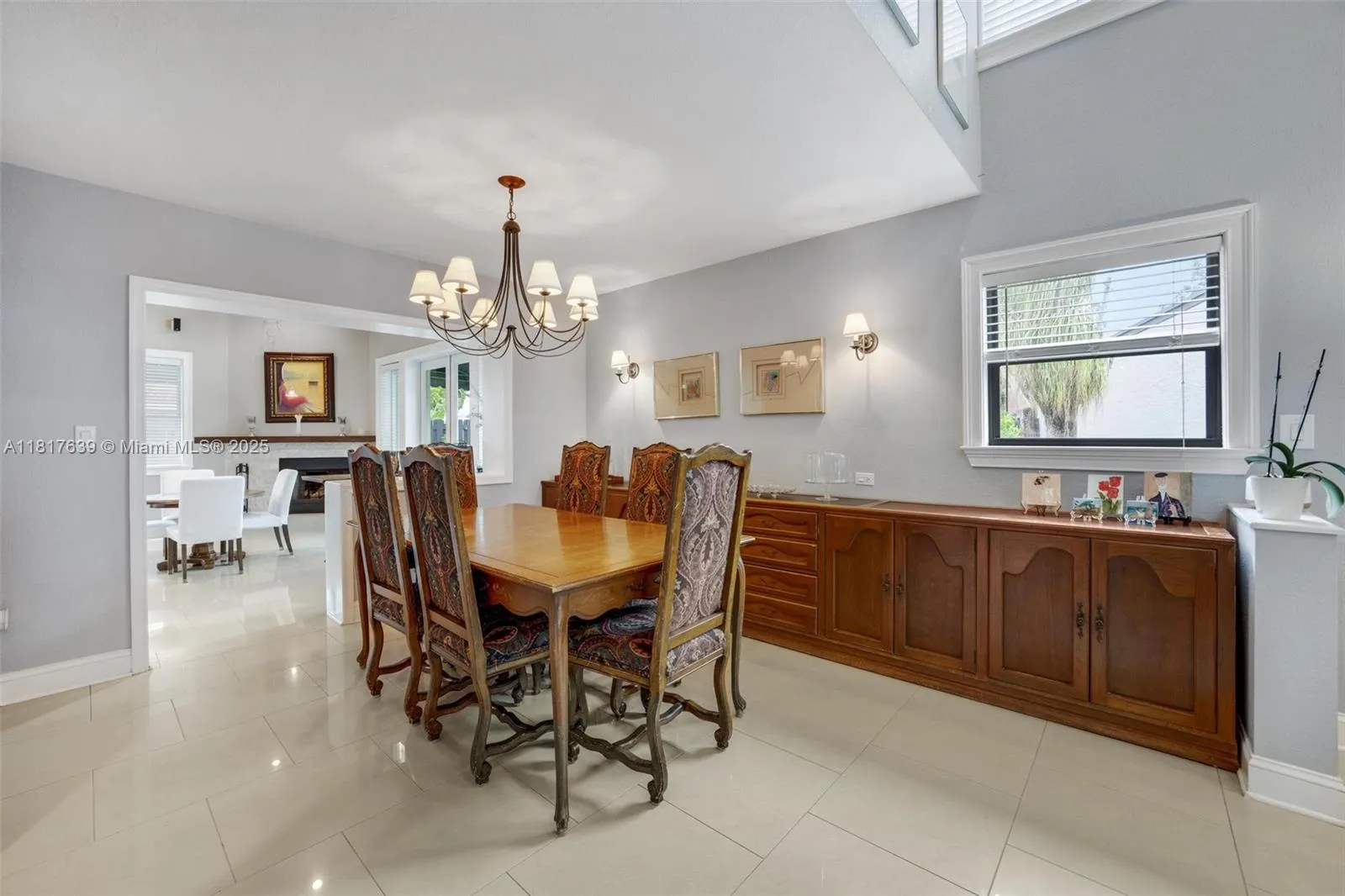 Miami, Florida 33165, United States, 4 Bedrooms Bedrooms, ,3 BathroomsBathrooms,Residential,Active,148197