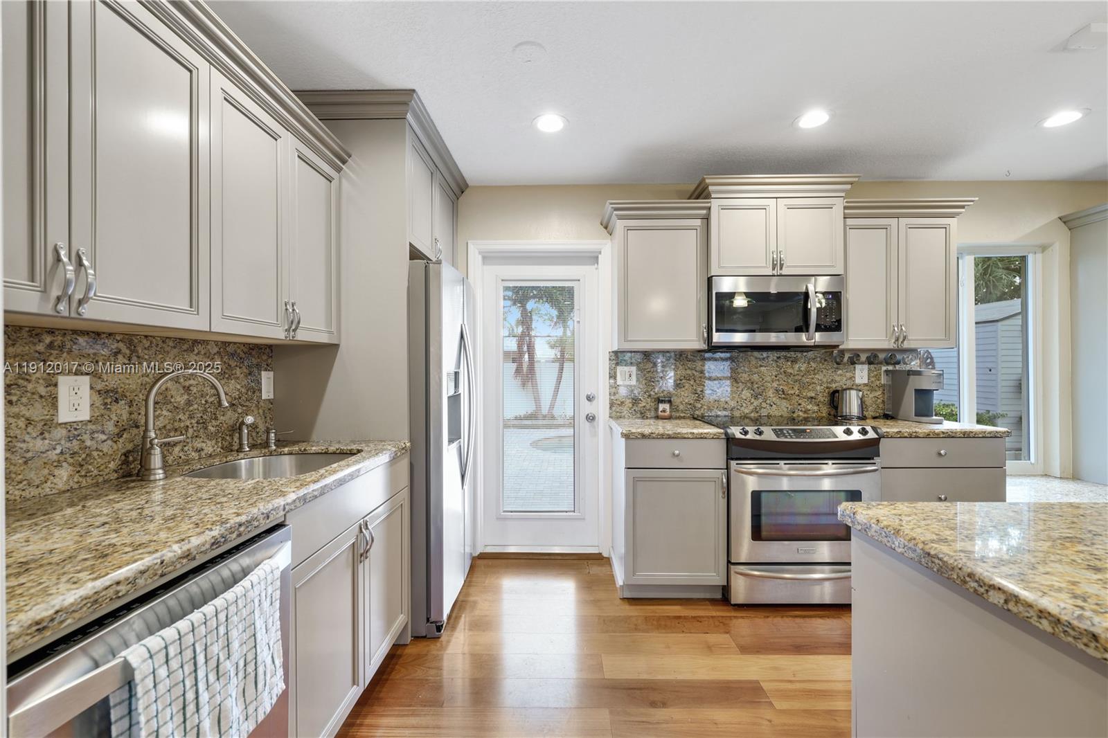 AVALON GARDEN ESTATES 1ST - Residential Lease