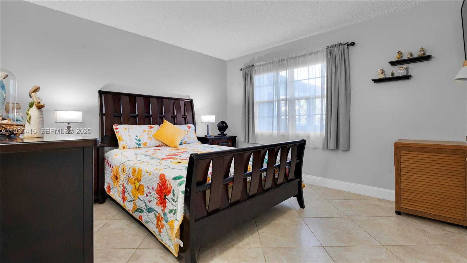 IVANHOE EAST AT CENTURY V - Residential