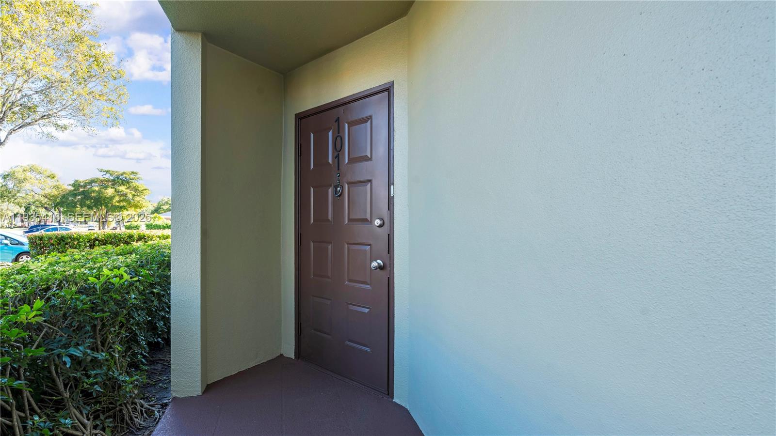 IVANHOE EAST AT CENTURY V - Residential