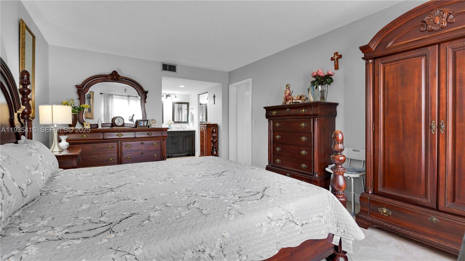 IVANHOE EAST AT CENTURY V - Residential