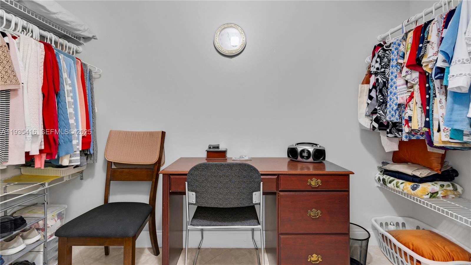 IVANHOE EAST AT CENTURY V - Residential