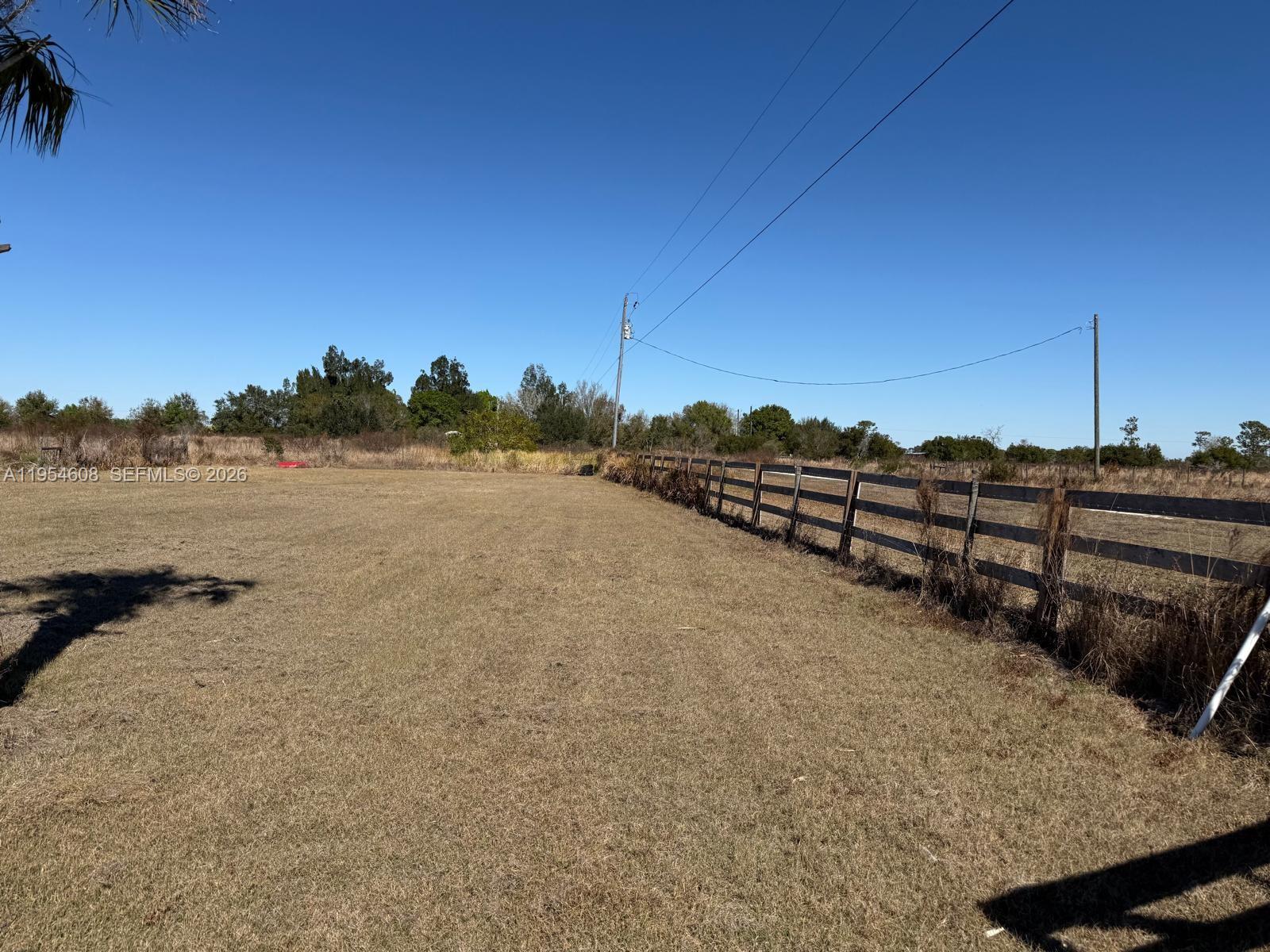 W 612.33 FT OF N 355.75 FT - Land