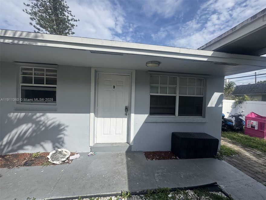 Charming 1 Bedroom / 1 Bathroom Garden Apartment in Hallandale Beach. Excellent location just blocks west of US-1 near Gulfstream Park, minutes from Aventura, shopping, dining, and schools. Rent includes water and off-street parking for one car.