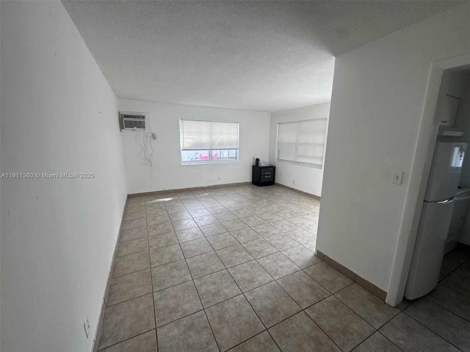 HALLANDALE PARK - Residential Lease