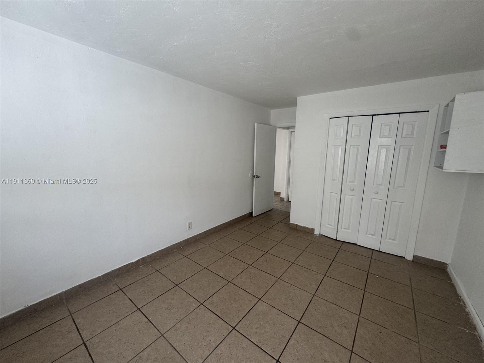 HALLANDALE PARK - Residential Lease
