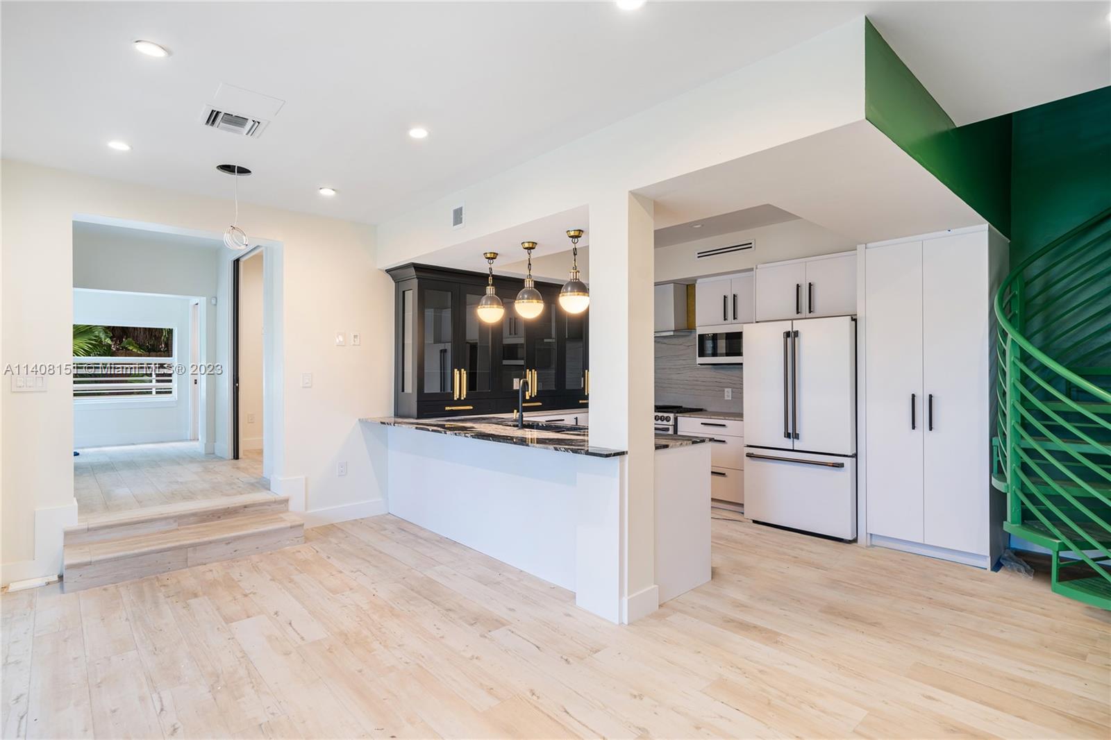 MID GOLF SUB - Residential