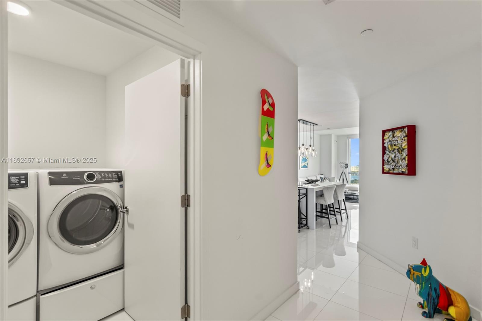 PARAMOUNT MIAMI WORLDCENT - Residential