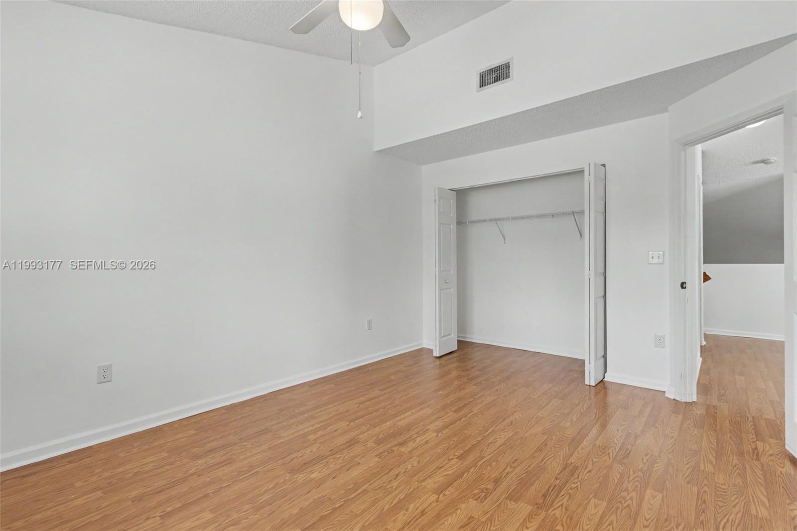 SUNSET PLAZA - Residential