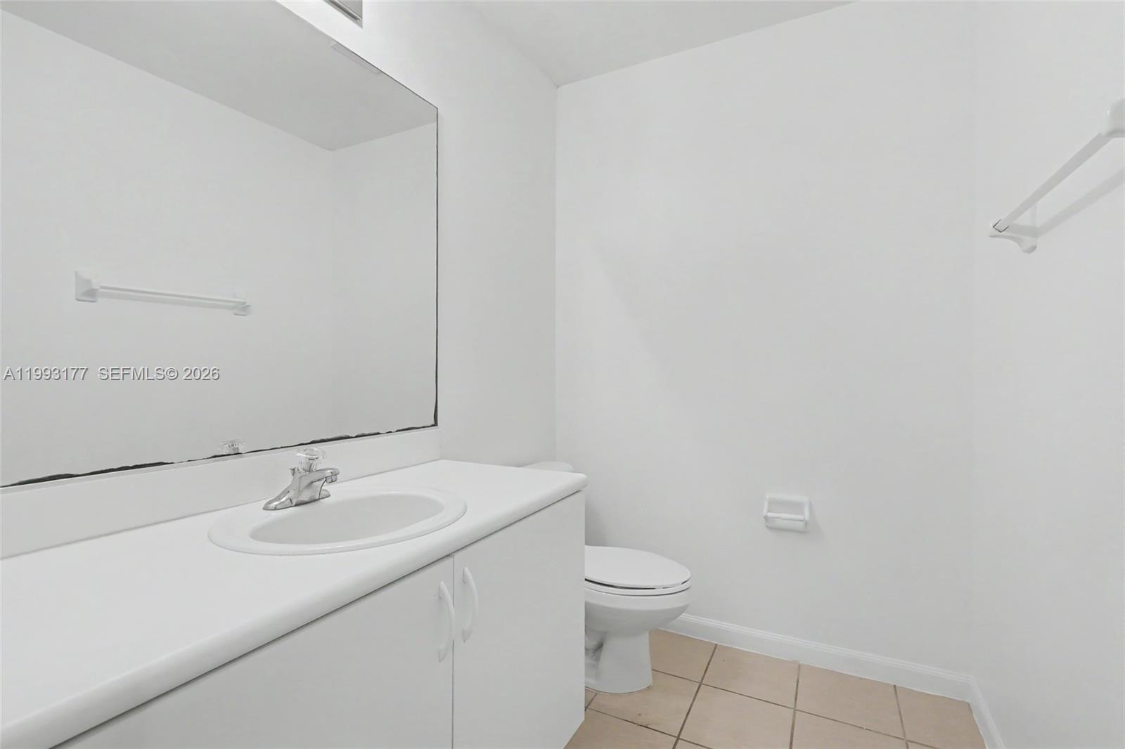 SUNSET PLAZA - Residential