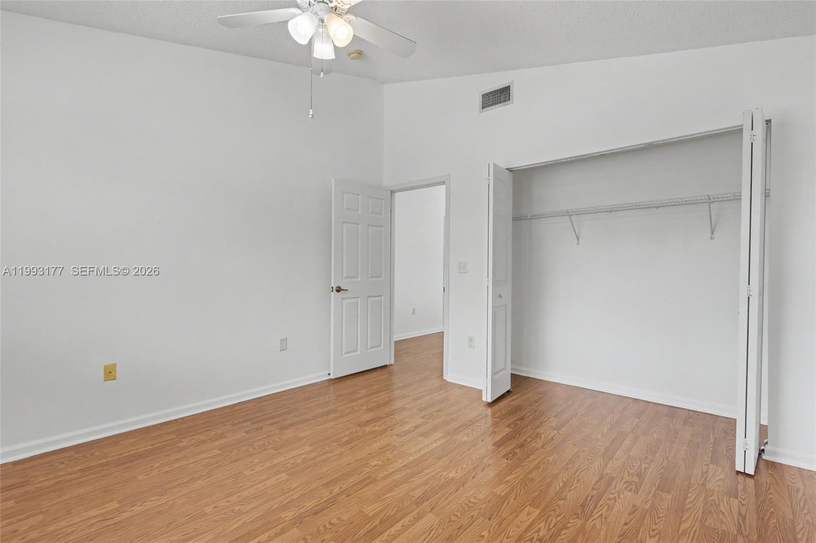 SUNSET PLAZA - Residential