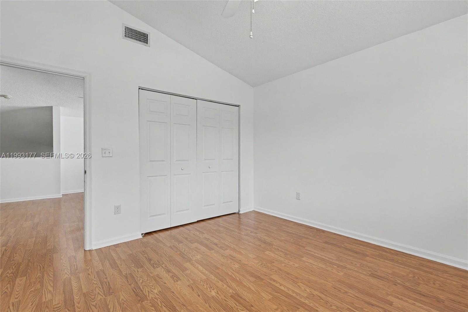 SUNSET PLAZA - Residential