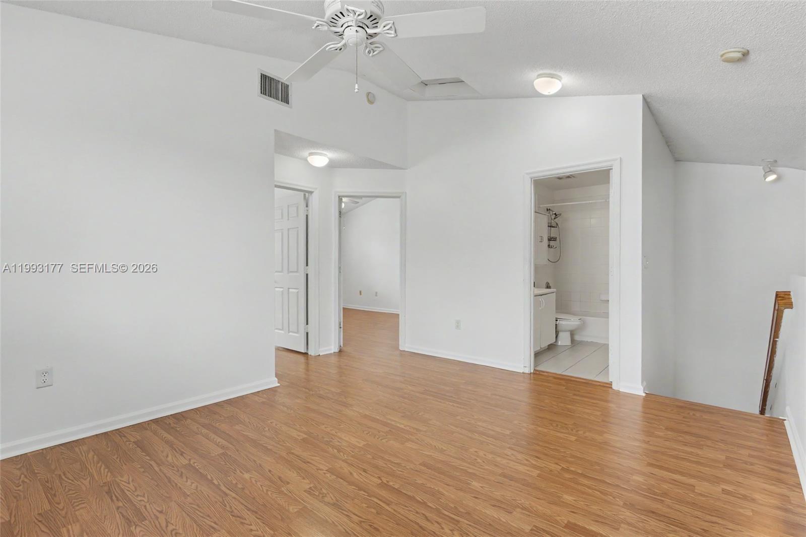 SUNSET PLAZA - Residential