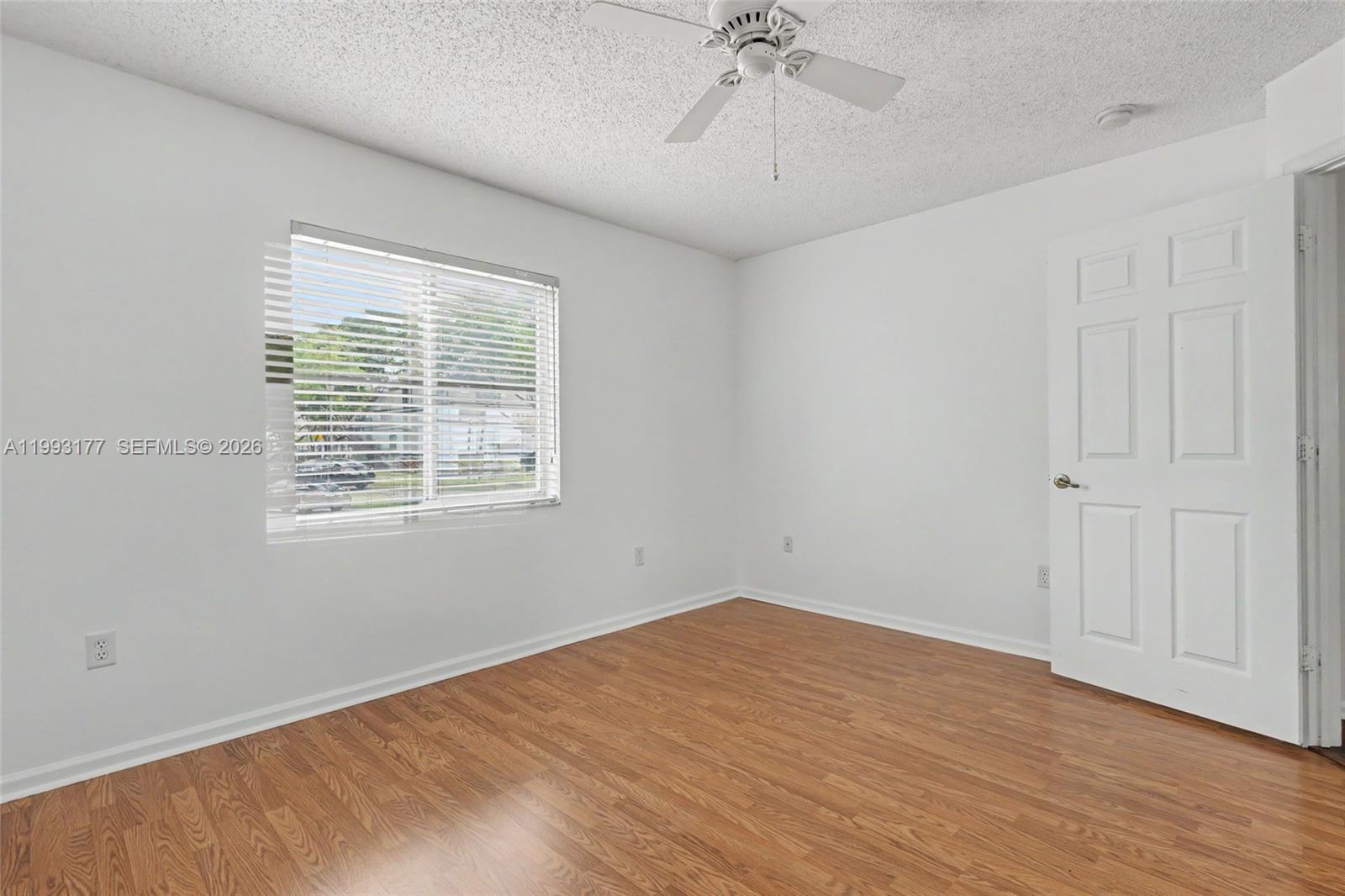 SUNSET PLAZA - Residential