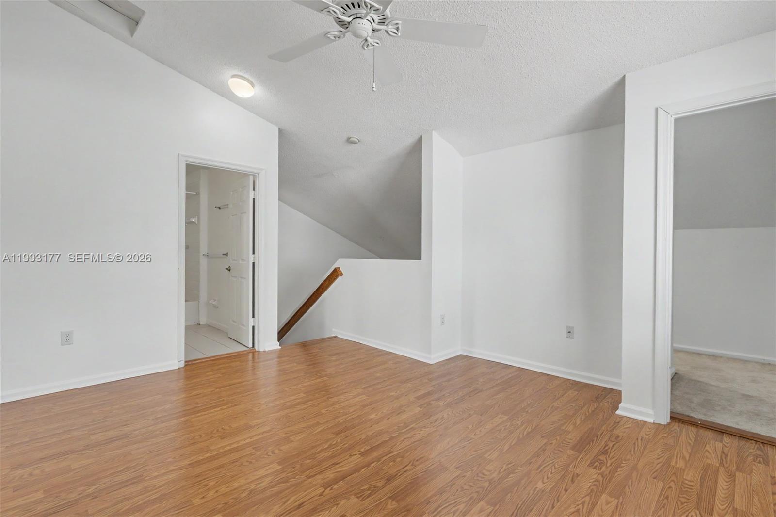 SUNSET PLAZA - Residential