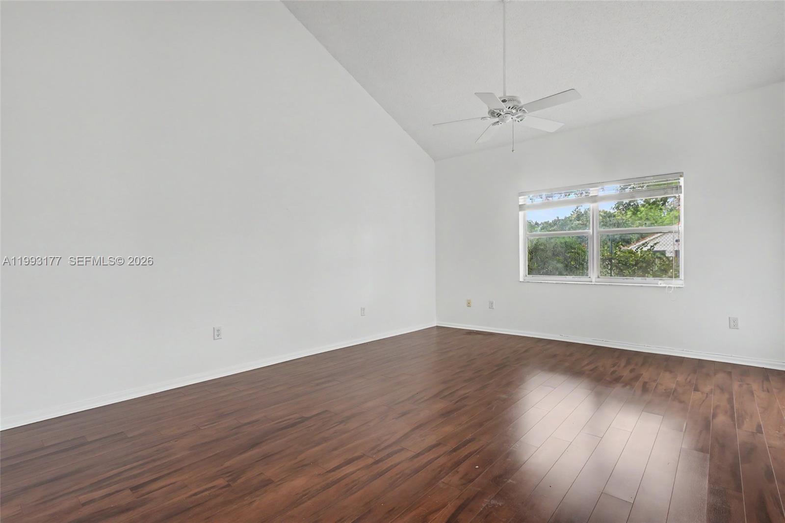 SUNSET PLAZA - Residential