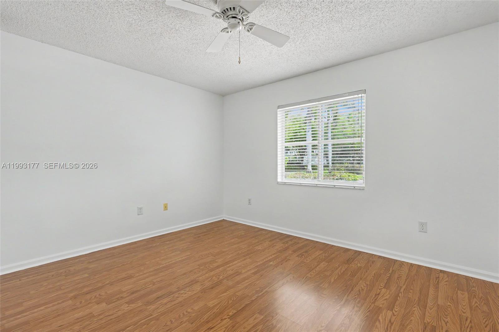 SUNSET PLAZA - Residential