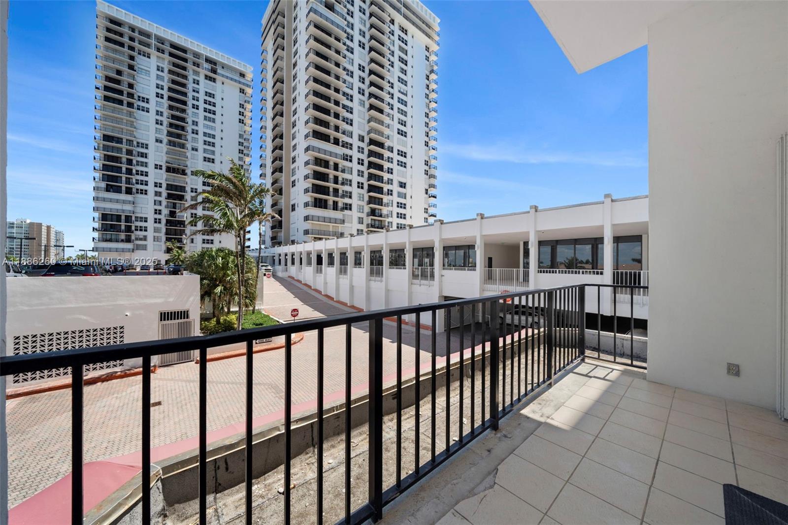 BRITANNIA AT QUADOMAIN CO - Residential Lease