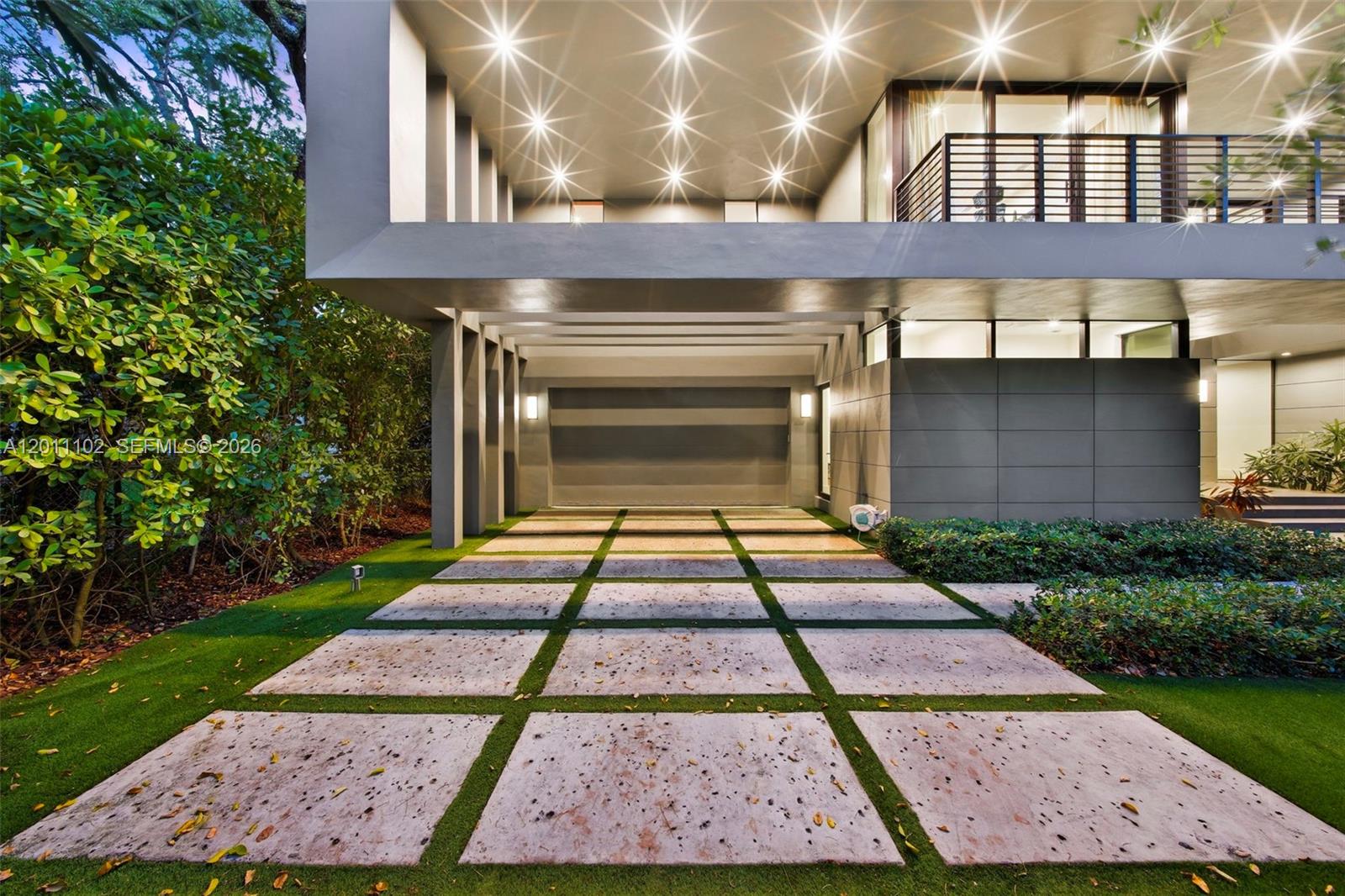 JOHN T PEACOCK EST - Residential