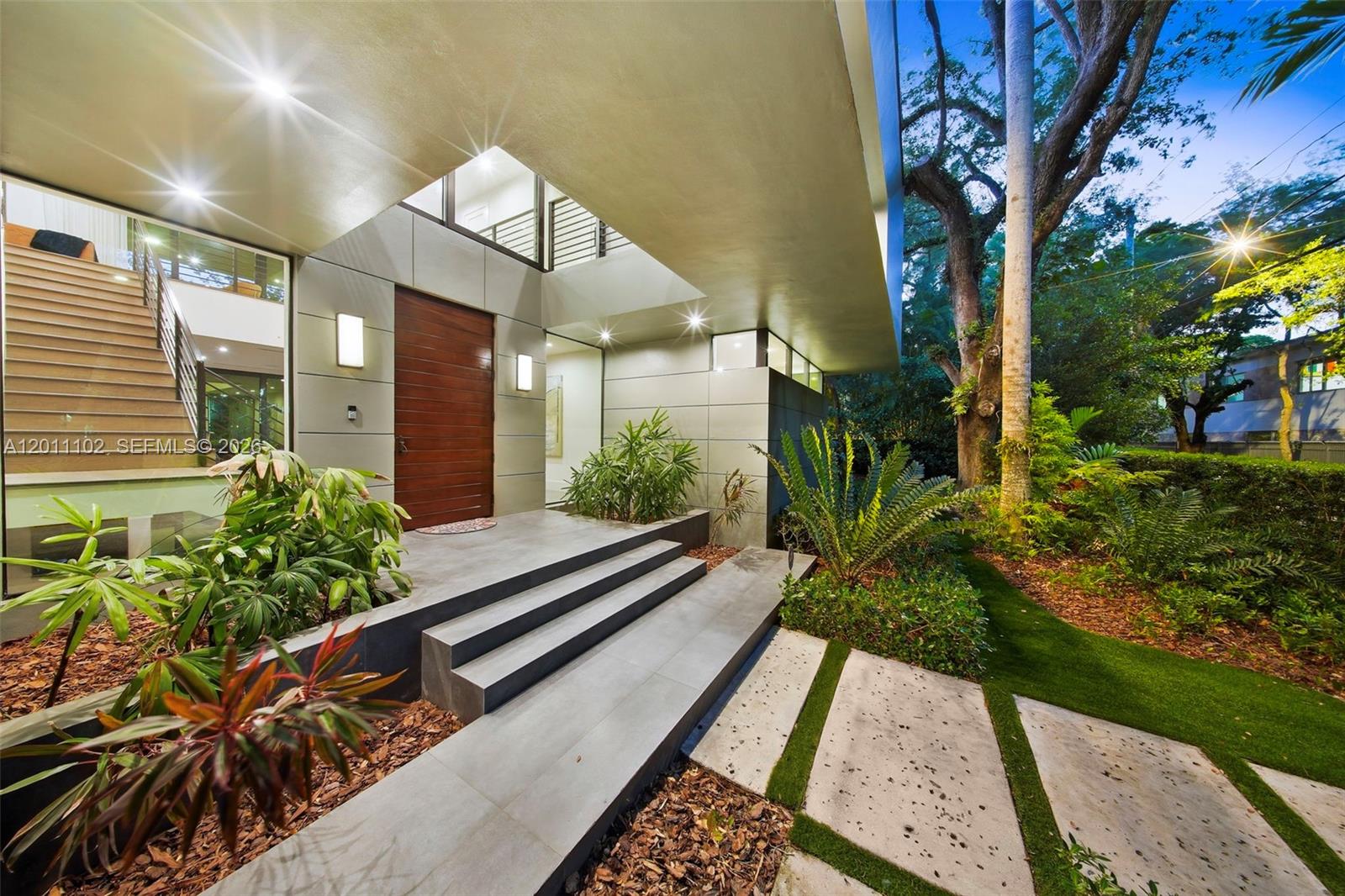 JOHN T PEACOCK EST - Residential