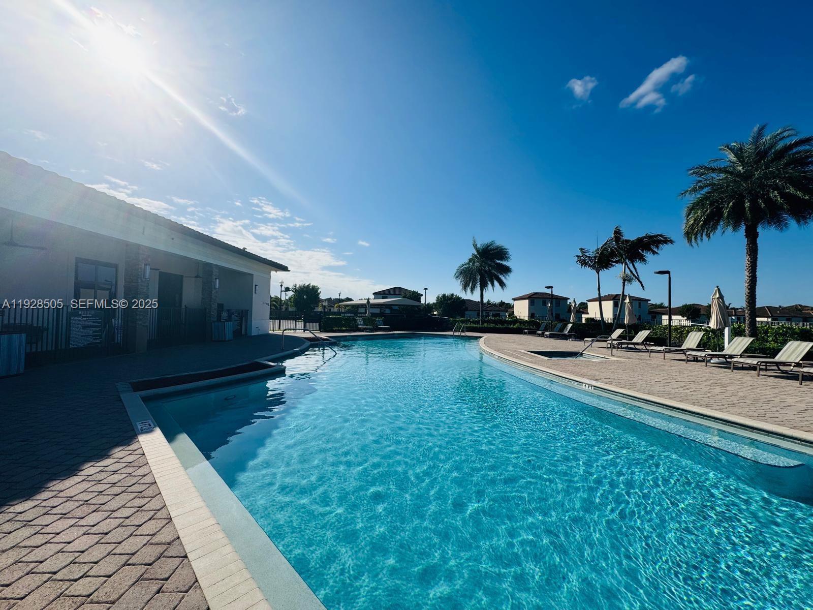 KINGMAN COMMONS - Residential