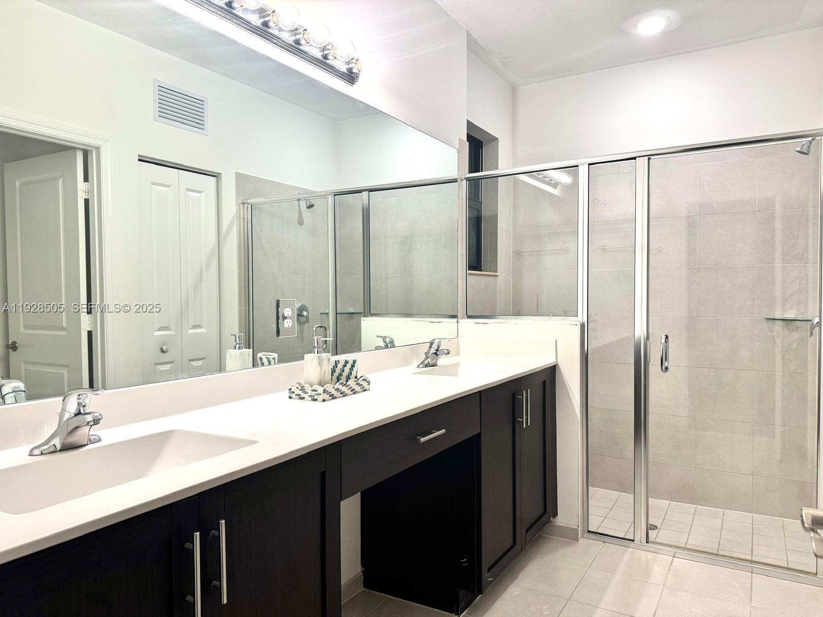 KINGMAN COMMONS - Residential