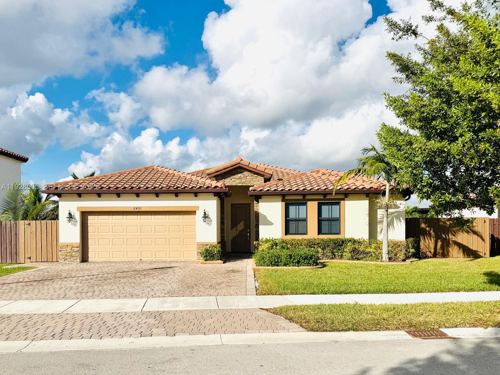 KINGMAN COMMONS - Residential