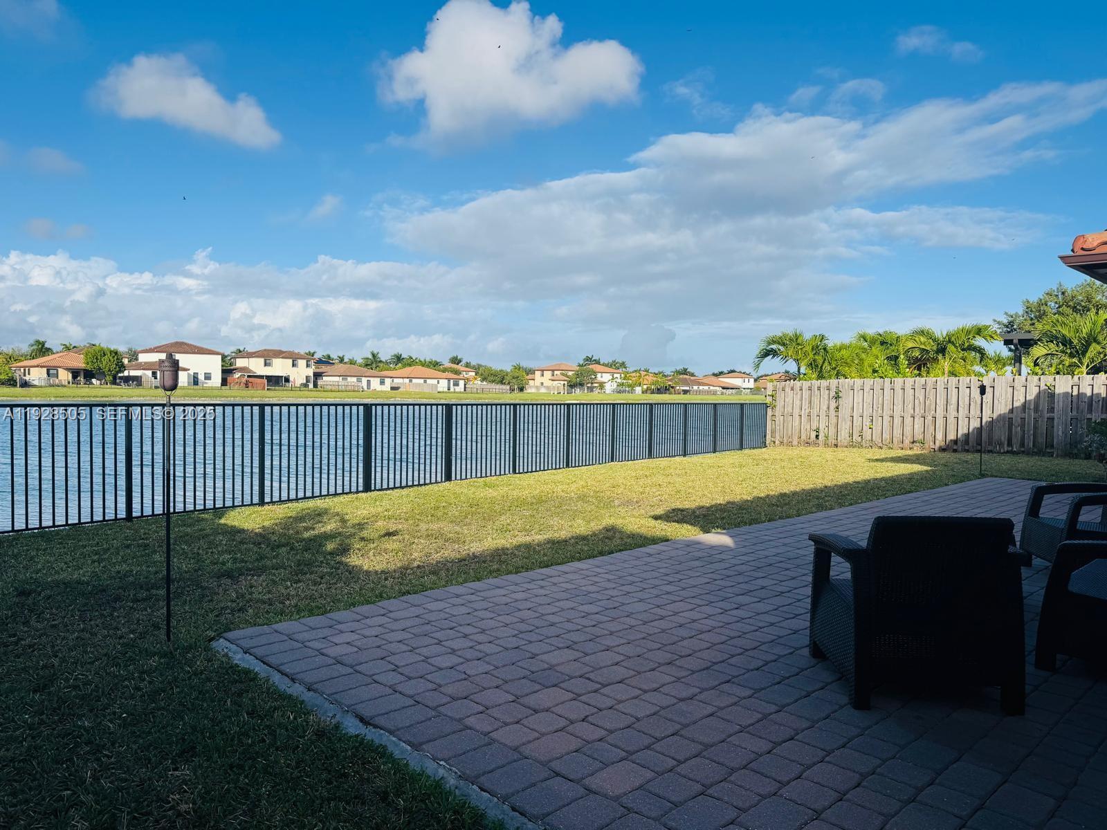 KINGMAN COMMONS - Residential