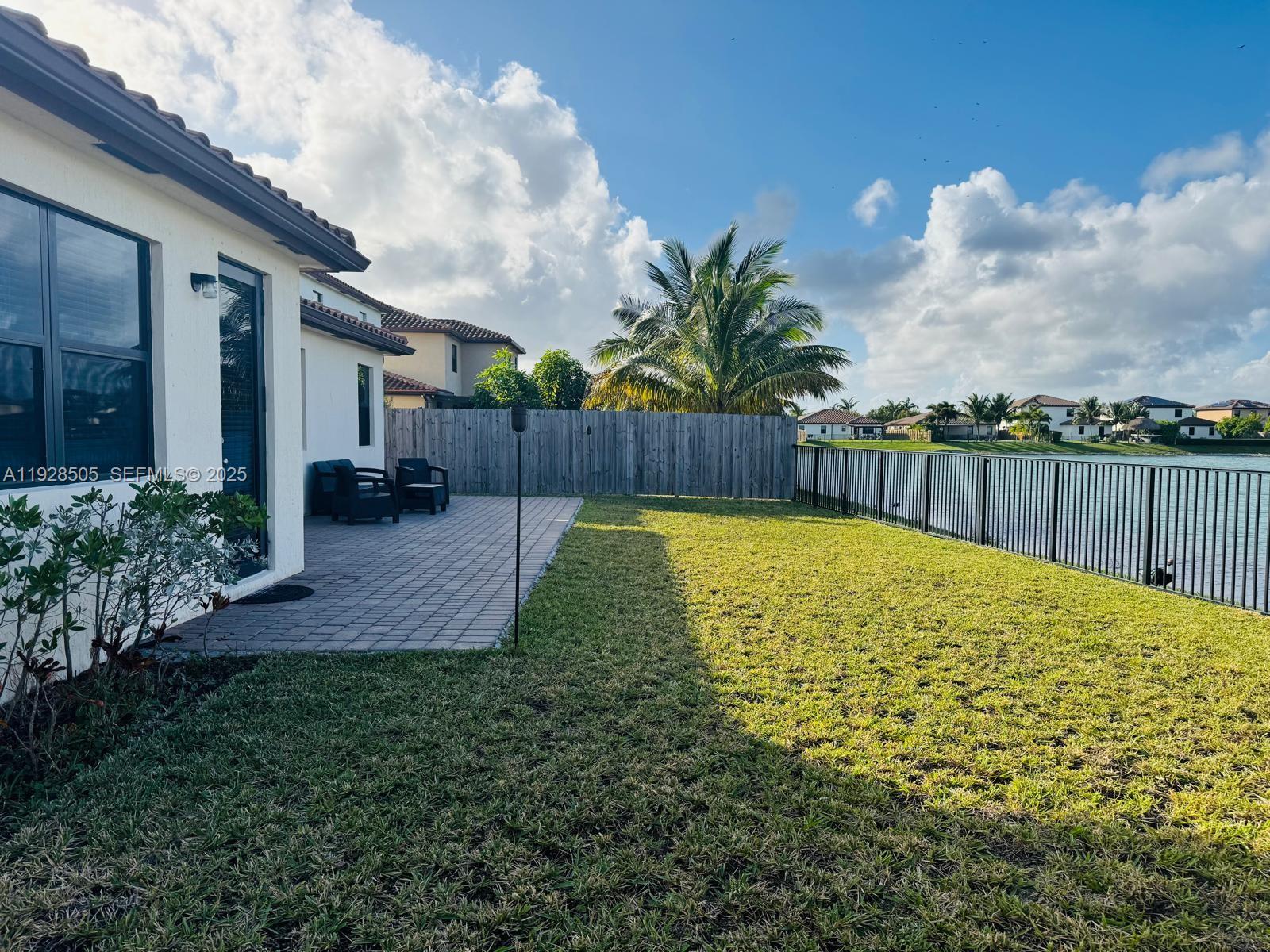 KINGMAN COMMONS - Residential