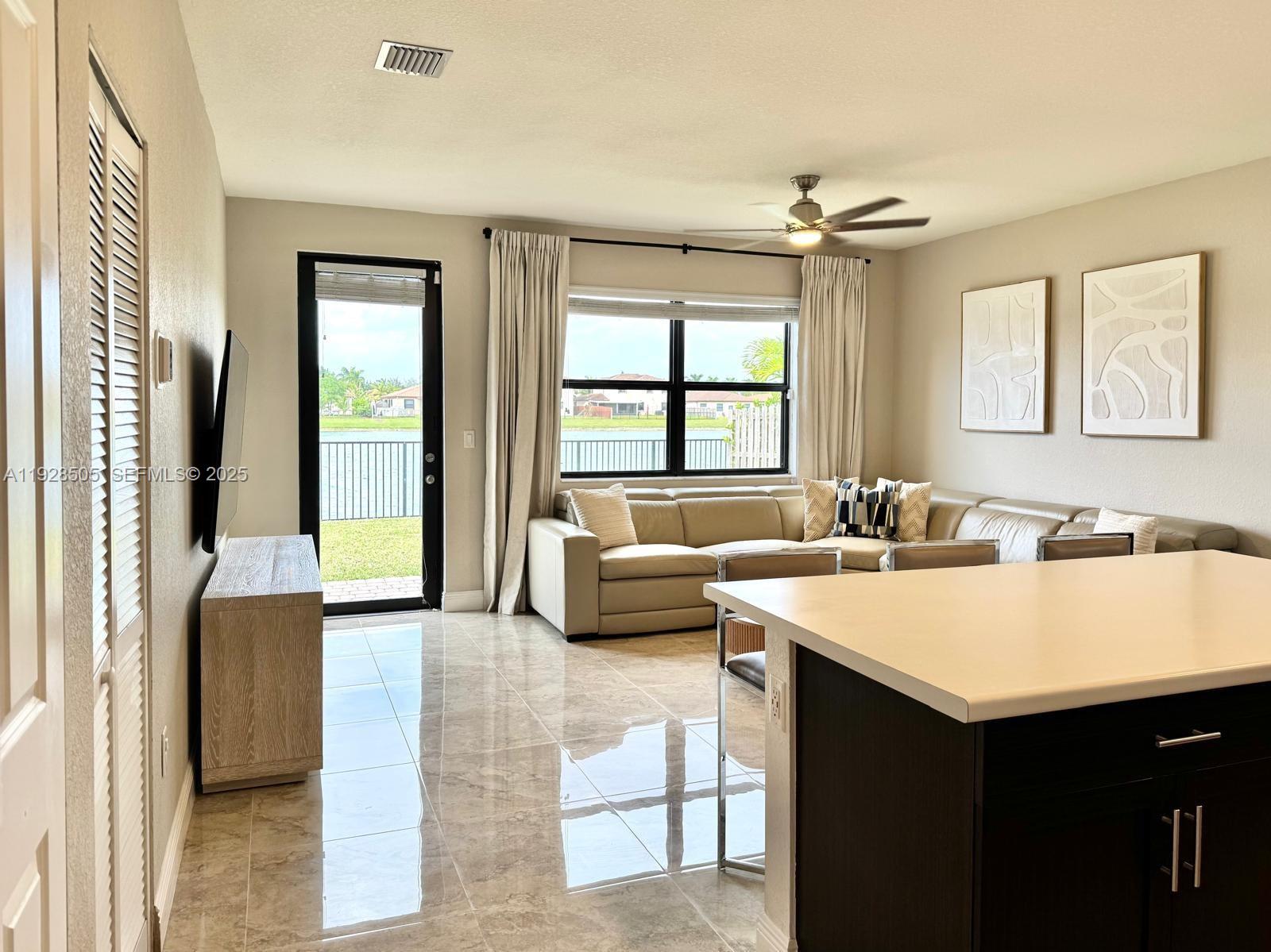 KINGMAN COMMONS - Residential