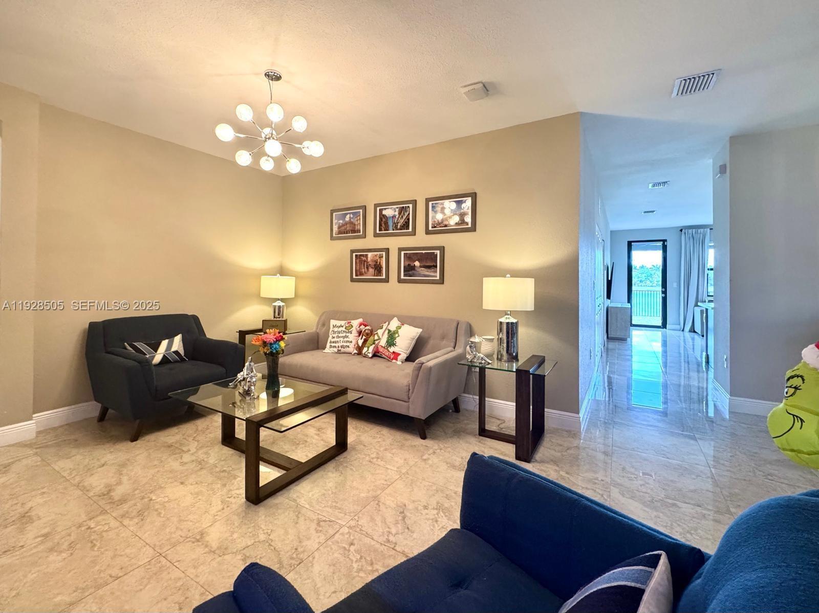 KINGMAN COMMONS - Residential