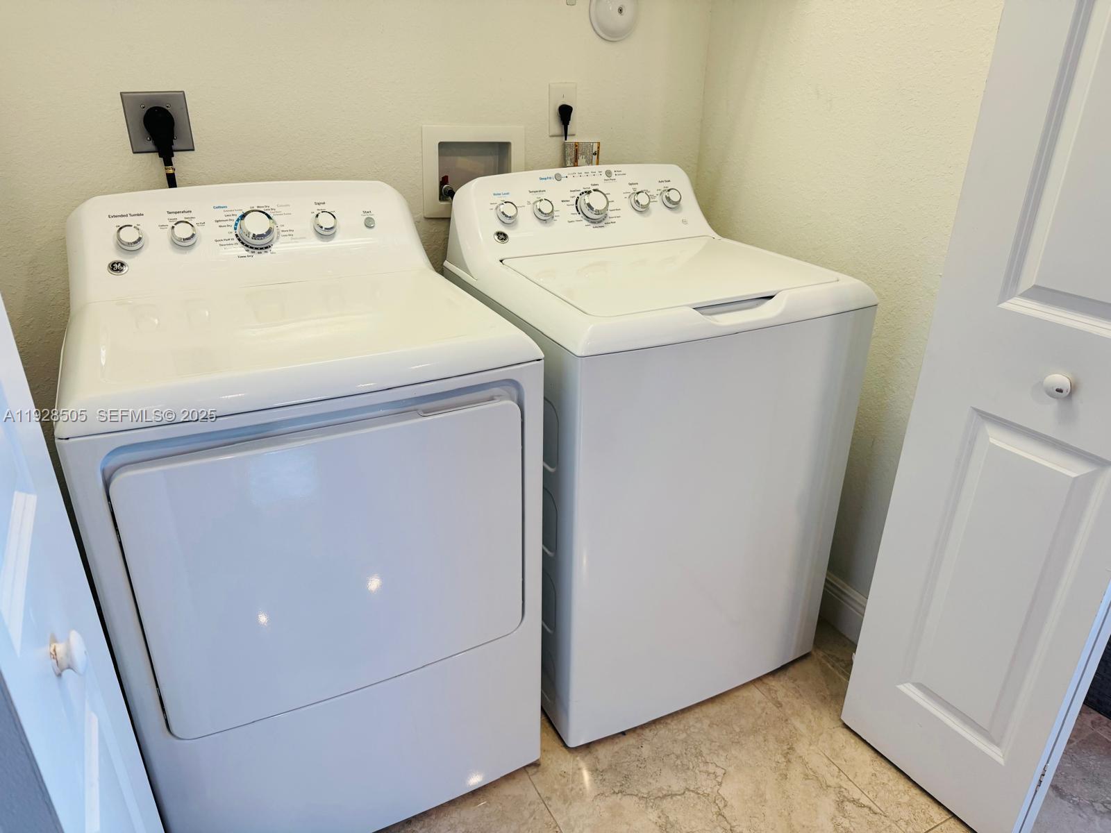 KINGMAN COMMONS - Residential