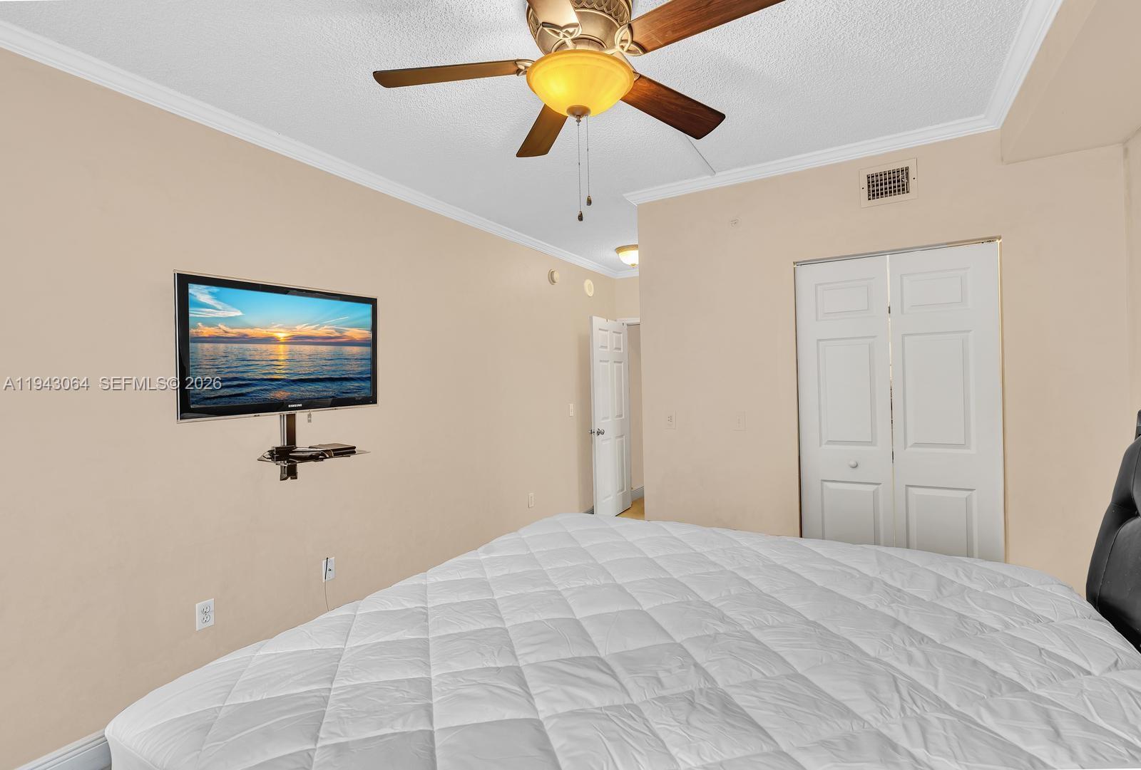 PORTO BELLAGIO CONDO - Residential