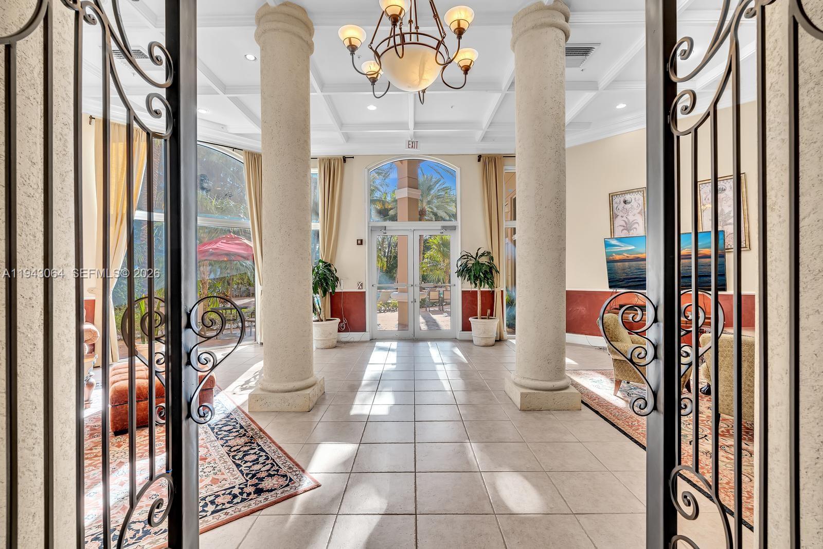 PORTO BELLAGIO CONDO - Residential