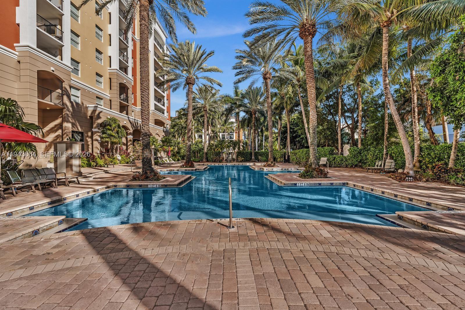 PORTO BELLAGIO CONDO - Residential