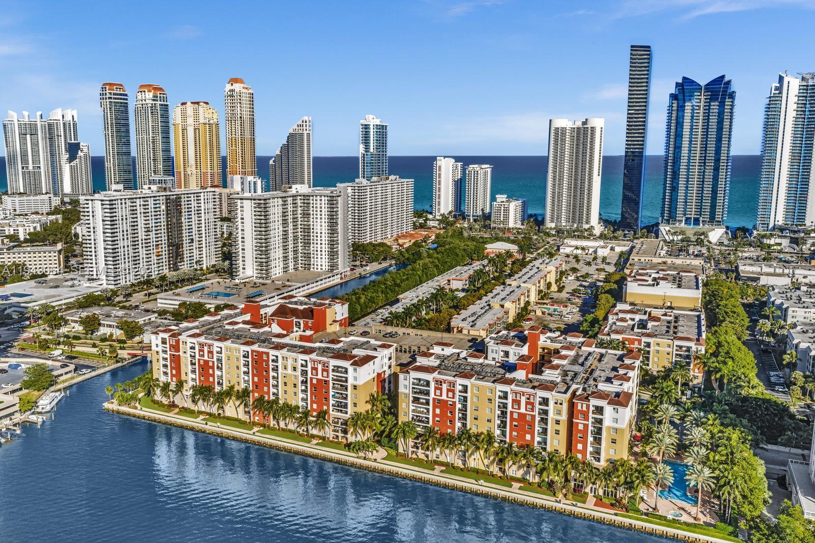 PORTO BELLAGIO CONDO - Residential