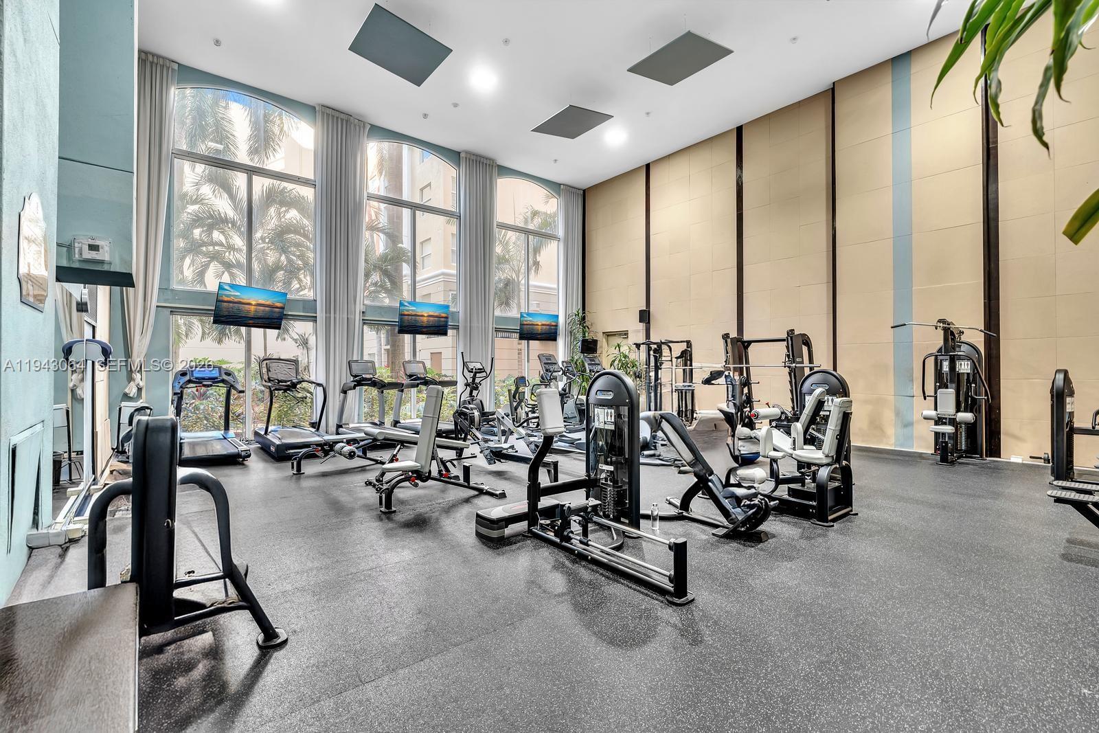 PORTO BELLAGIO CONDO - Residential